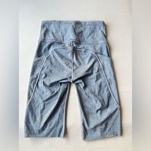 Like New Lululemon invigorate 10 inch shorts size 2 in dusty gray/blue